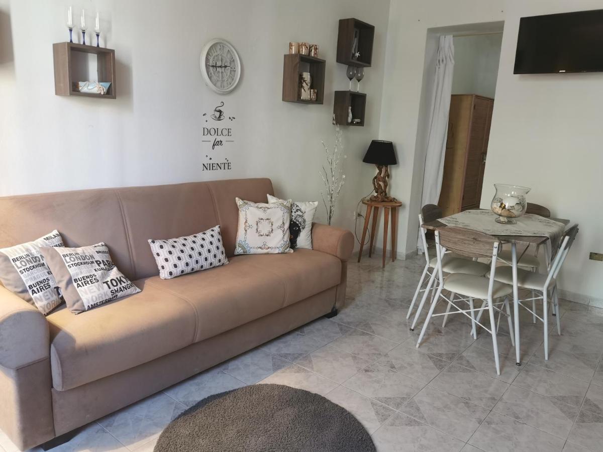 Bed and Breakfast La Terrazza Sul Golfo Ізола-делле-Фемміне Екстер'єр фото