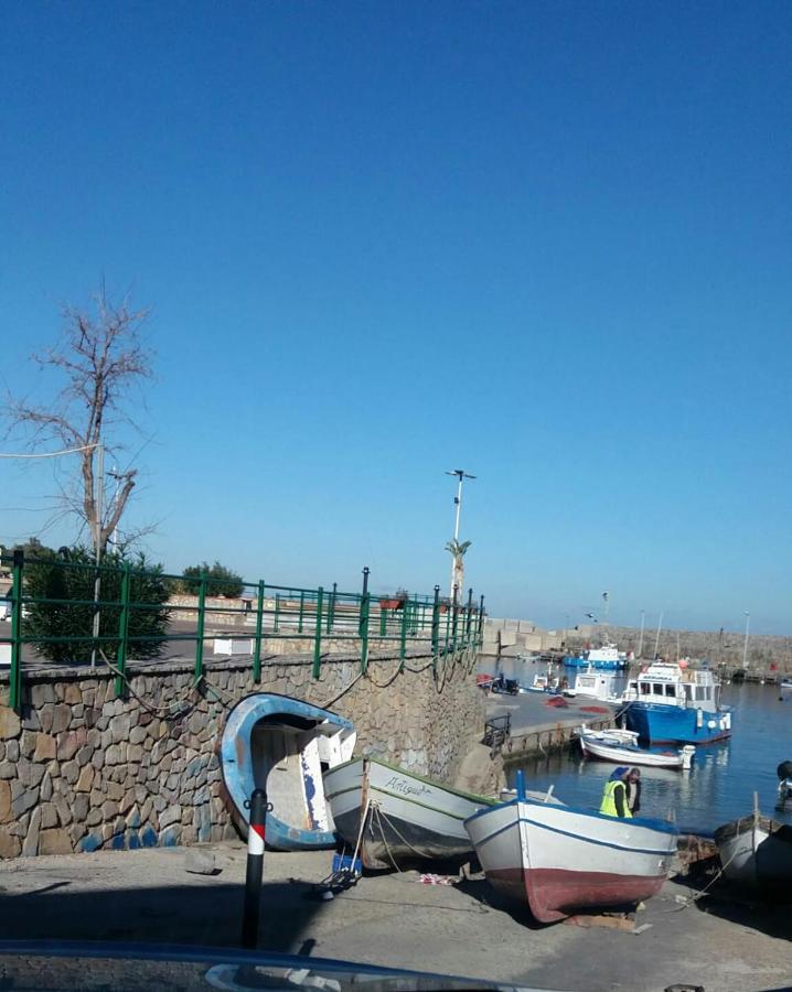 Bed and Breakfast La Terrazza Sul Golfo Ізола-делле-Фемміне Екстер'єр фото